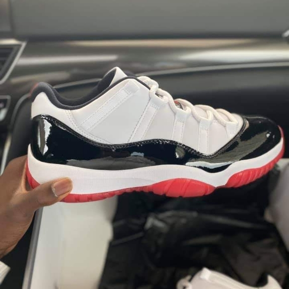 Jordan Low 11s